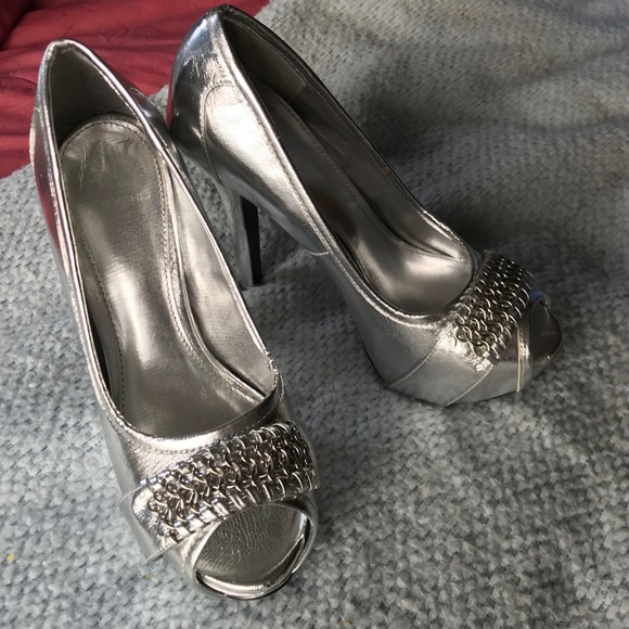 Shiekh Shoes Platform Silver Peep-toe Pumps - Picture 1 of 5